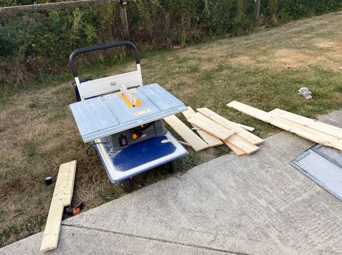 Electric Table Saw