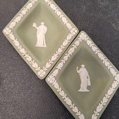 Pair of 2 Trinket dishes vintage wedgewood