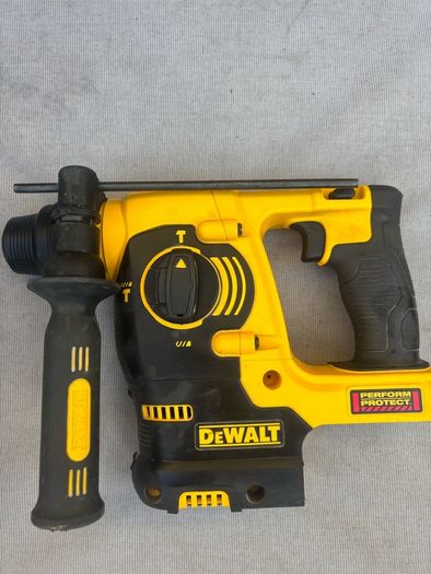 DeWalt DCH253 18v SDS drill (body only)