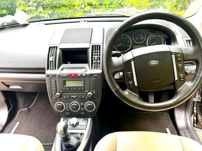 Land Rover Freelander 2011