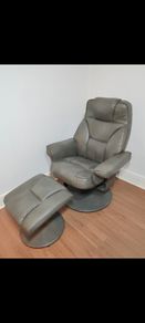 Tamio recliner with footstool