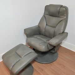 Tamio recliner with footstool