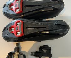 Cycling Shoes Cleats Pedals