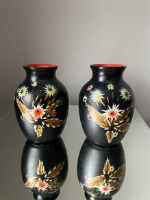 2 Black Floral Vase