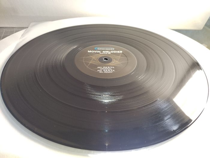 Reserved - Movin' Melodies - P.a.r.t.y. - Groove Zone Records - Dublin Classic Alert - Original Mix!