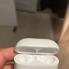 AirPods 4th Generation case