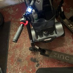 Zinc e scooter