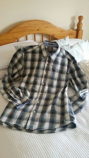H&M Mans Shirt - Size L