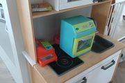 Toy kitchen