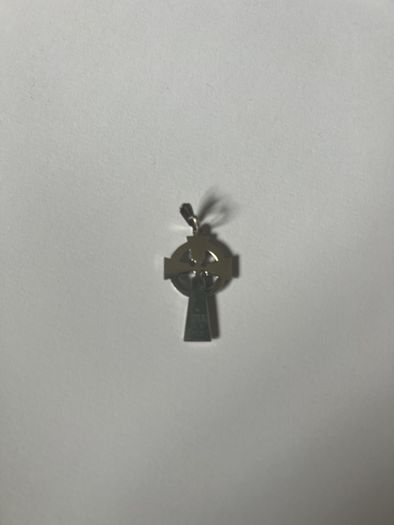 Celtic pendant cross