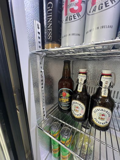 Unifrost Double Door Back Bar Cooler Drinks Fridge Pristine Condition