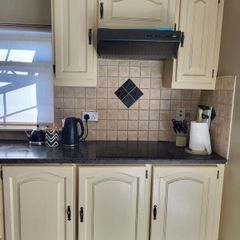 Free Kitchen Units but must Dismantle