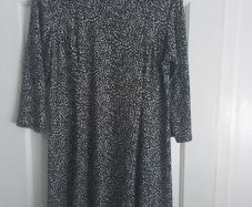 Dresses/Lightweight Summer Dresses .. 7.00euro each or Four for 20.00euro
