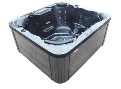 Brand New Georgia Bluetooth 4-6 Person Hot Tub