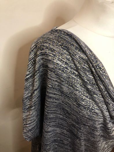 Grey top (2XL)