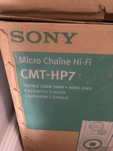 Sony 5 CD Changer / Radio