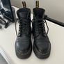 dr martens Image 2