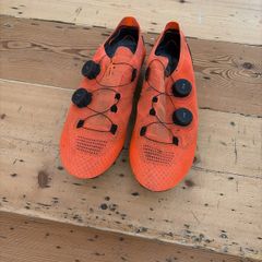 dmt cycling shoes