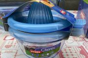 NEW Pyrex Dish