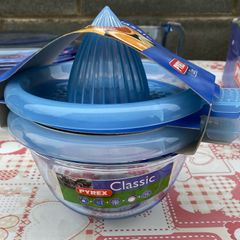 NEW Pyrex Dish