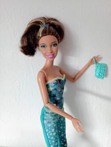 Barbie fashionista Nikki doll