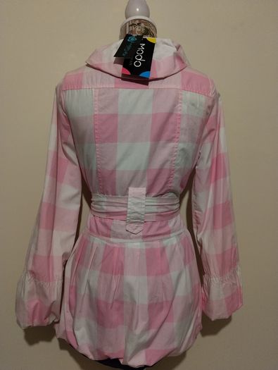 Beautiful pink & white Belted Coat, New With Tags
