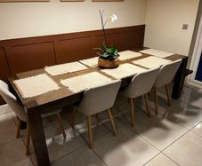Extendable Dining Table