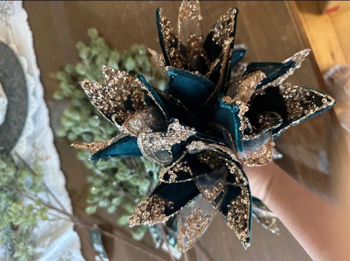 New Christmas Elegant Emerald Flowes with clip Decorations