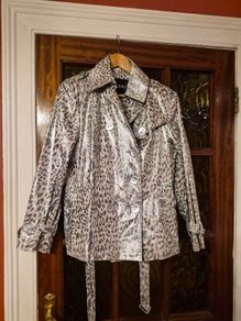 Outerwear By Lisa .