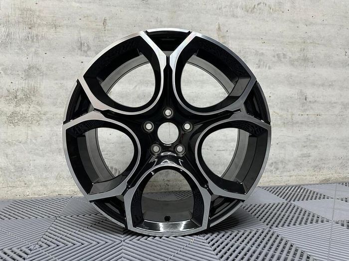 18 19" Inch Queenstown Style Alloy Wheels VW Golf MK5 MK6 MK7 MK8 Audi A3 Seat Caddy Skoda 5x112