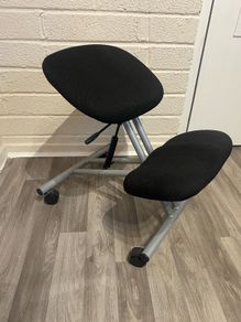 kneeling stool