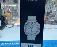 samaung Galaxy Watch ultra white