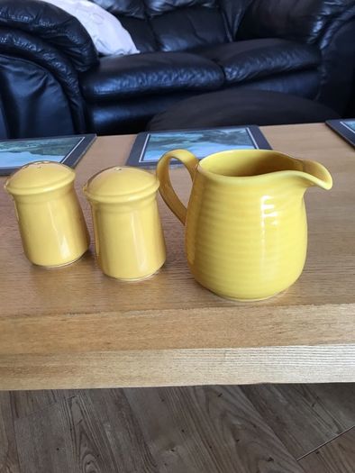 Delphi yellow colour