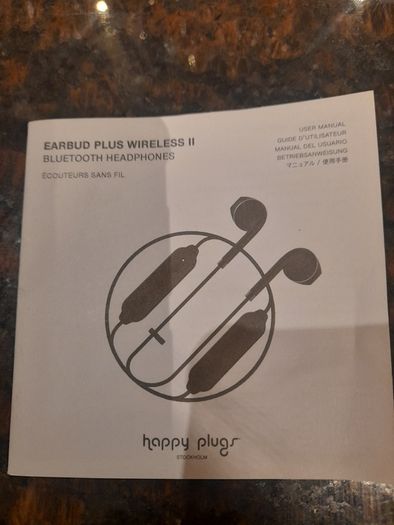 Wireless bluetooth earbuds Happy Plugs brand