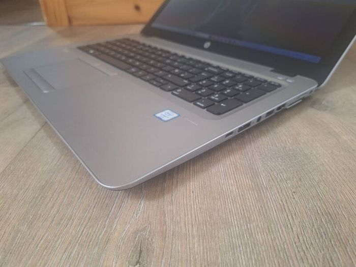 HP Elitebook 850