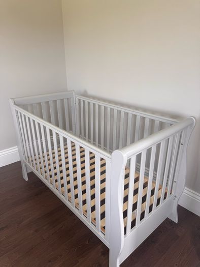 Sleigh cotbed