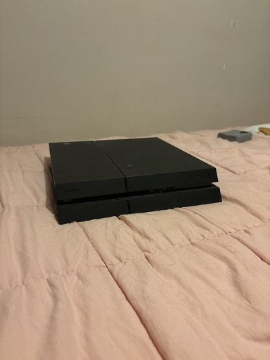 PlayStation 4 - Used