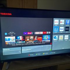 Toshiba Tv 49" inch smart