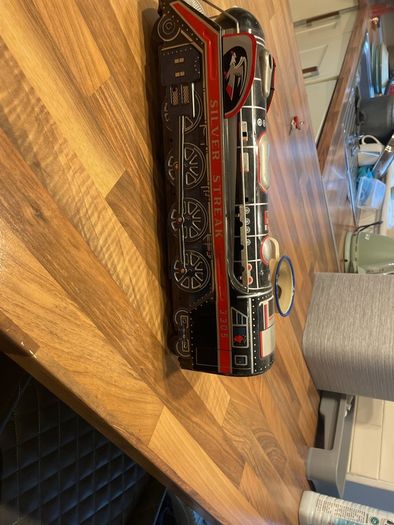 Vintage silver streak tin toy train great condition