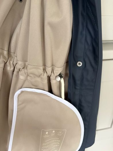 Danish brand renowned for its rainwear Ilse Jacobsen  French navy coloured rain coat BRAND NEW