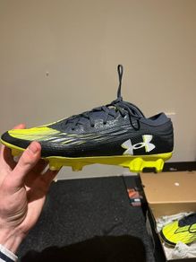 Footballs boots size 9 under armour