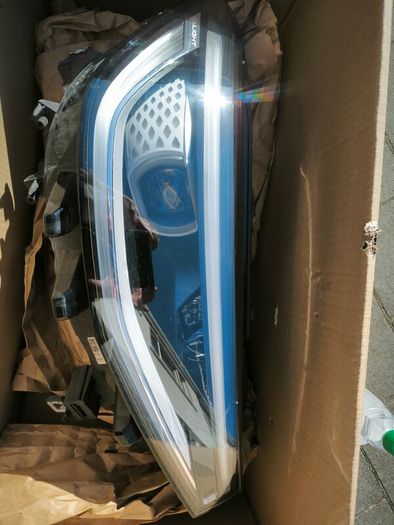 ID 4 Drivers side Matrix IQ headlight