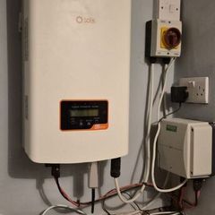 Solis 3.6 kW Inverter, Fireman Switch & Solar Pane
