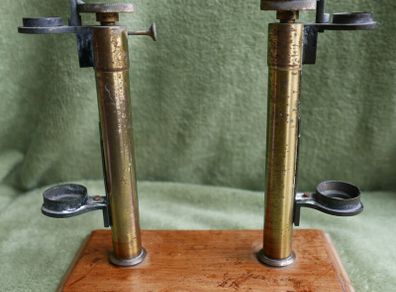 Antique Polarizing microscope  D.B.Kagenaar - Instrumentenfabriek - Begijnekade 19, Utrecht (I THINK IT IS INCOMPLETE)