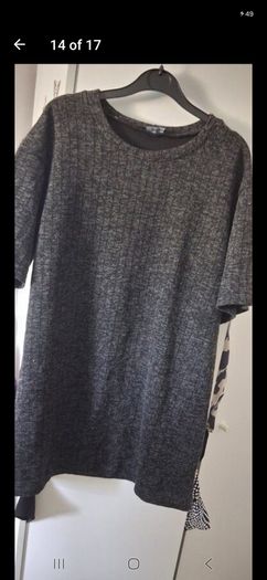 Tops 2 each different sizes