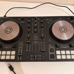 Traktor S2 MK3 - DJ Controller