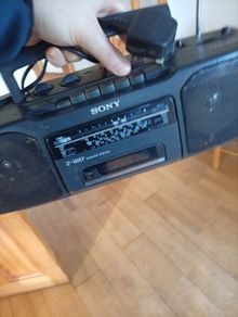 Vintage Sony CFS-200L Radio Cassette Boombox.  Fully Working