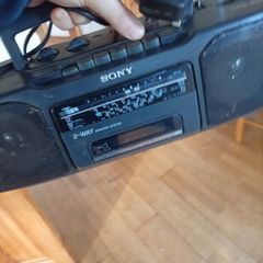 Vintage Sony CFS-200L Radio Cassette Boombox.  Fully Working