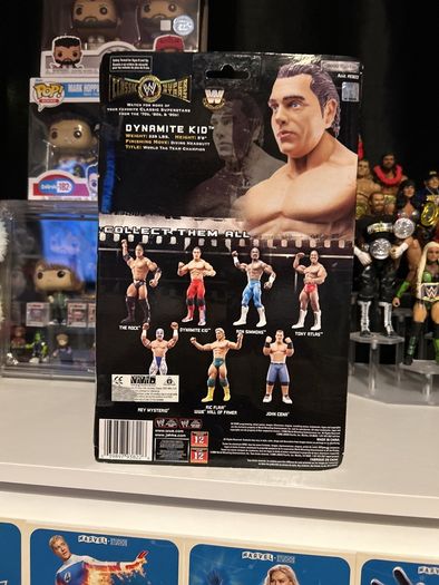 Box damaged Dynamite Kid wwe