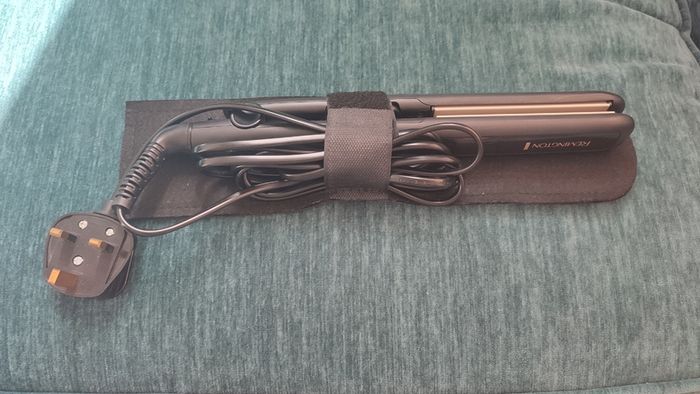 Remington Ceramic Straight 230 Hair Straightener